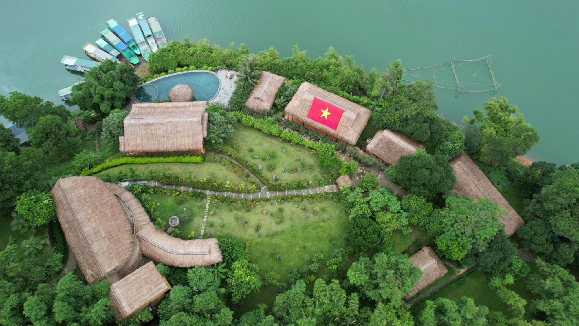 Mai Chau Hideaway Lake Resort Exterior photo